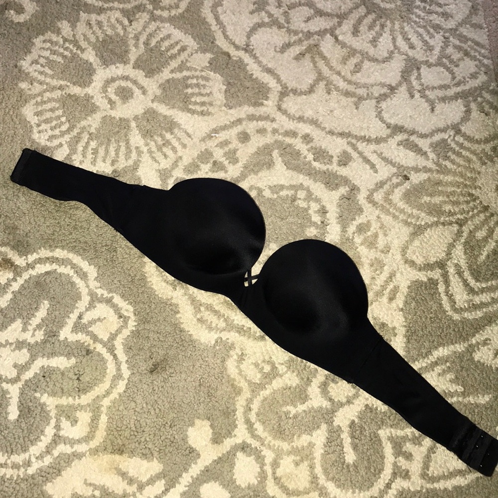 Victoria’s Secret Padded Strapless 32B Bra